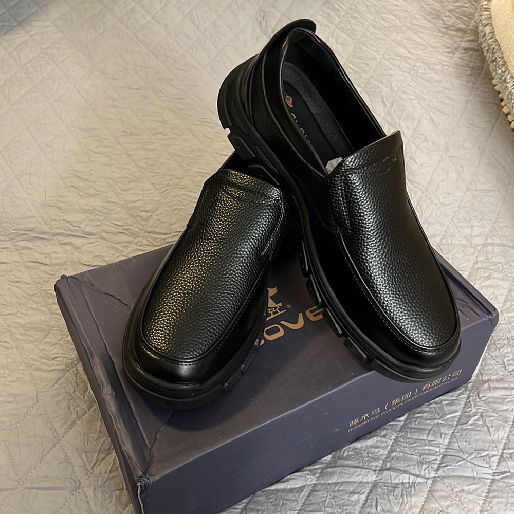 Plover Men's Black Loafter - NIB